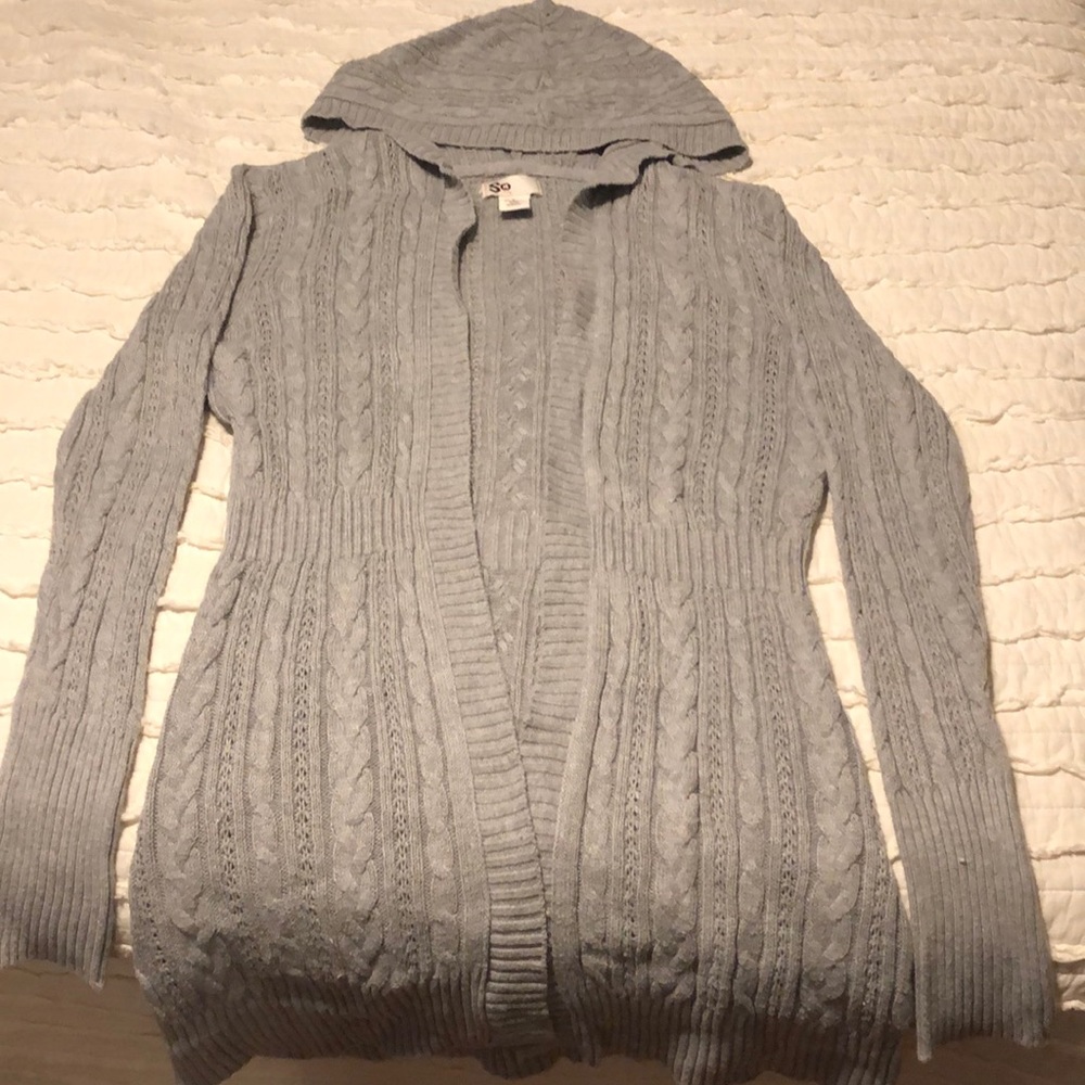 Cute light grey cardigan